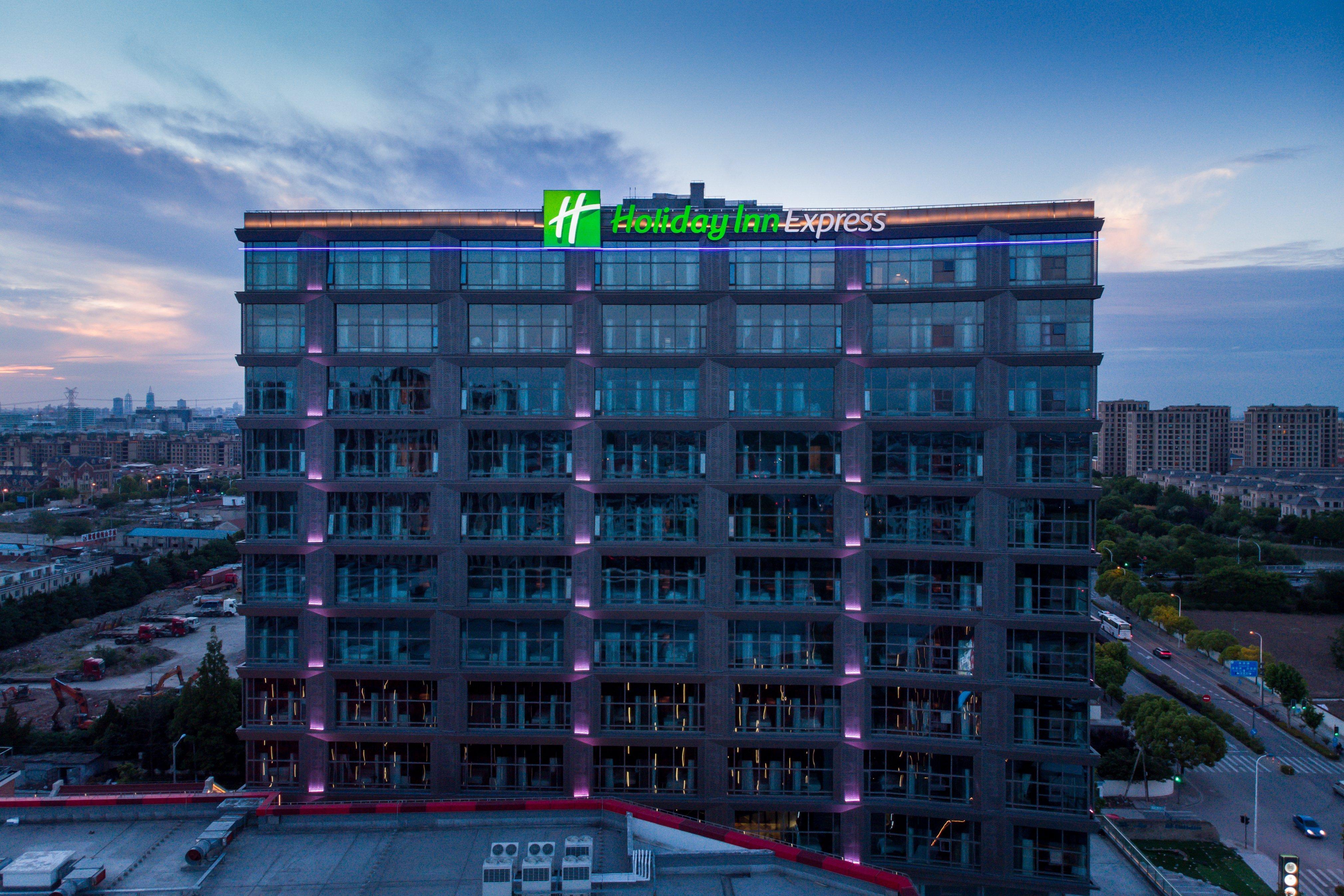 Holiday Inn Express Shanghai Tangzhen By Ihg - 20 Mins To Disney Land Kültér fotó