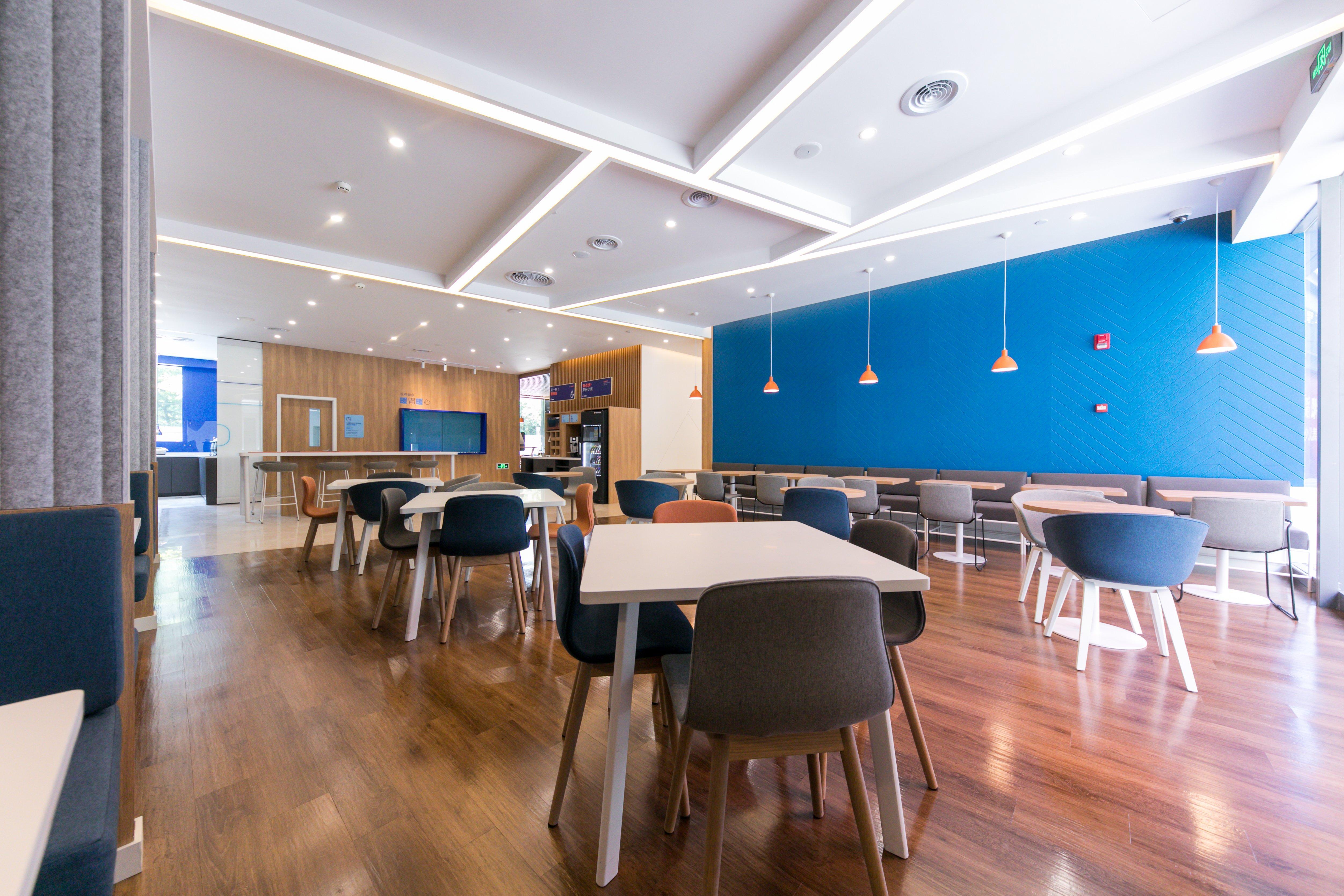 Holiday Inn Express Shanghai Tangzhen By Ihg - 20 Mins To Disney Land Kültér fotó