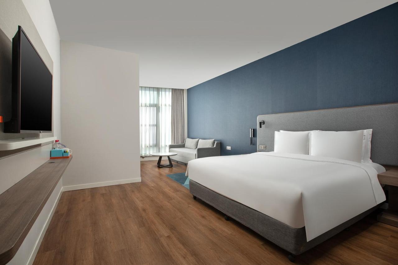 Holiday Inn Express Shanghai Tangzhen By Ihg - 20 Mins To Disney Land Kültér fotó